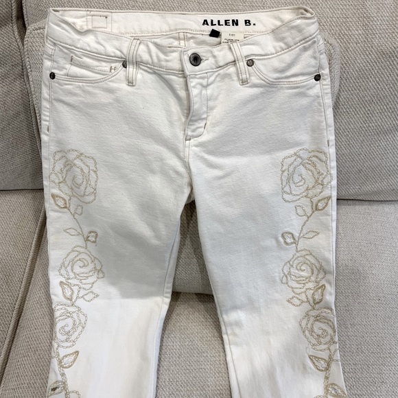 Allen B. By Allen Schwartz Denim - Allen B. White Jeans with Floral Stitching, 28, EUC